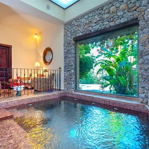 Casa Flores Con Piscina Interior Climatizada Villa