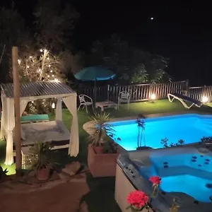 Casa Molina Lodge