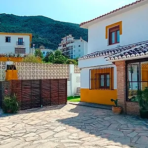 Casa Patio De Naranjos Piscina Privada Сasa de vacaciones